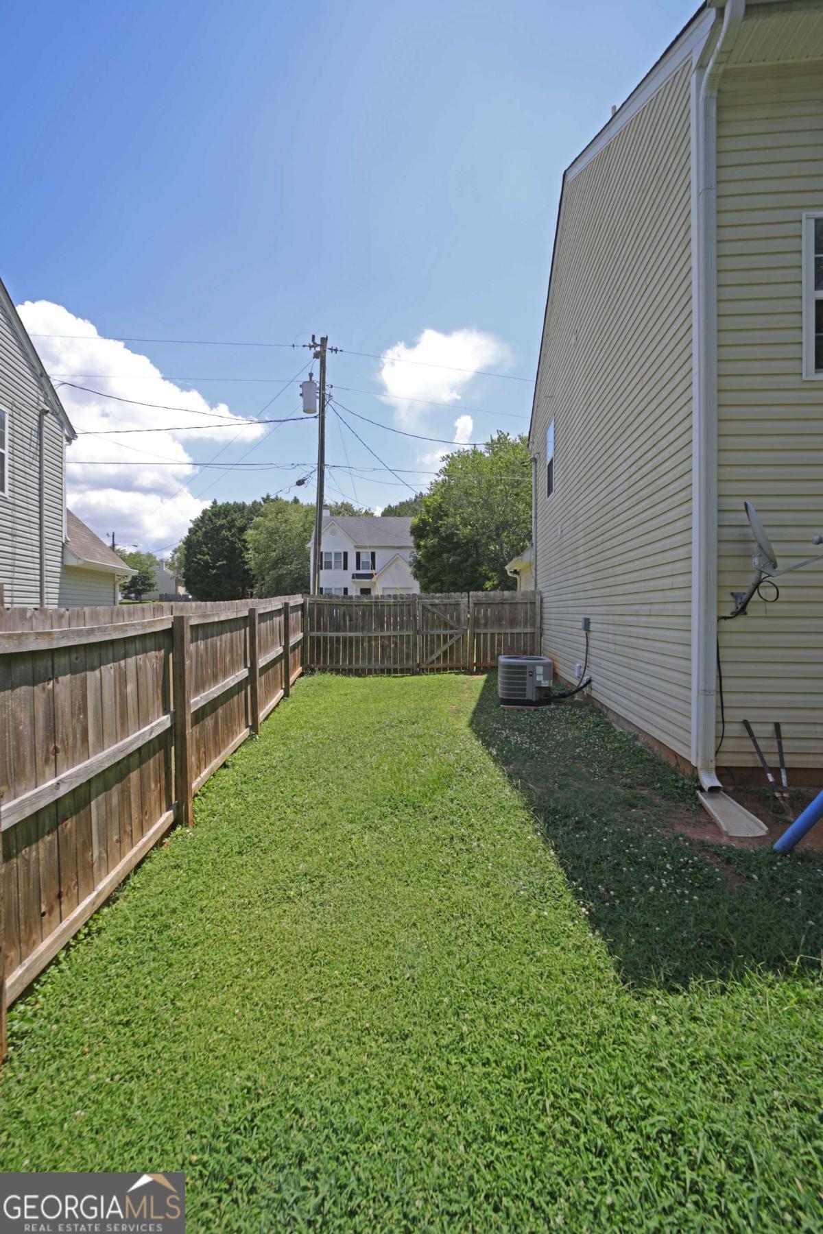 6874 Mahonia Place Property Photo 30