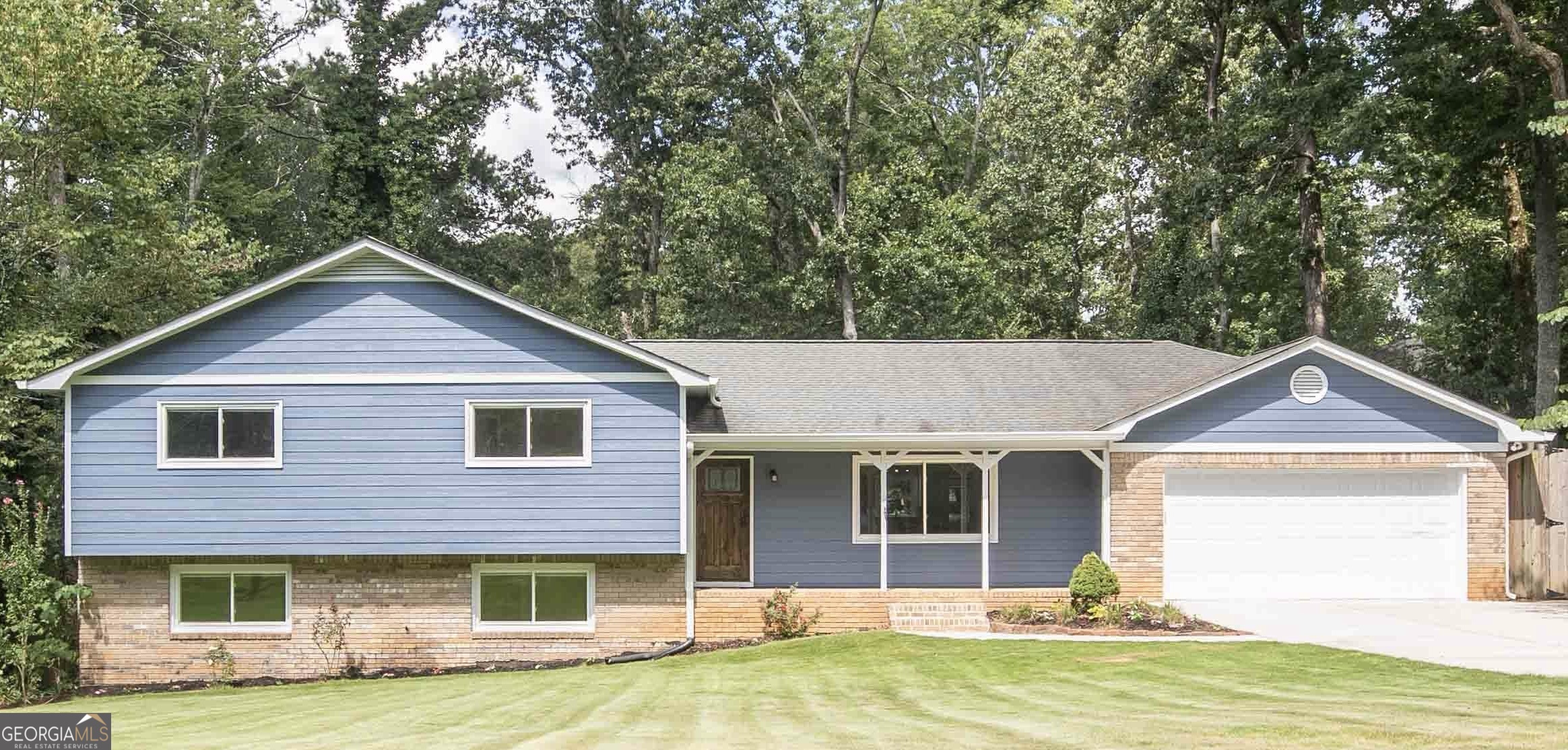 2961 Connie Street Property Photo 1