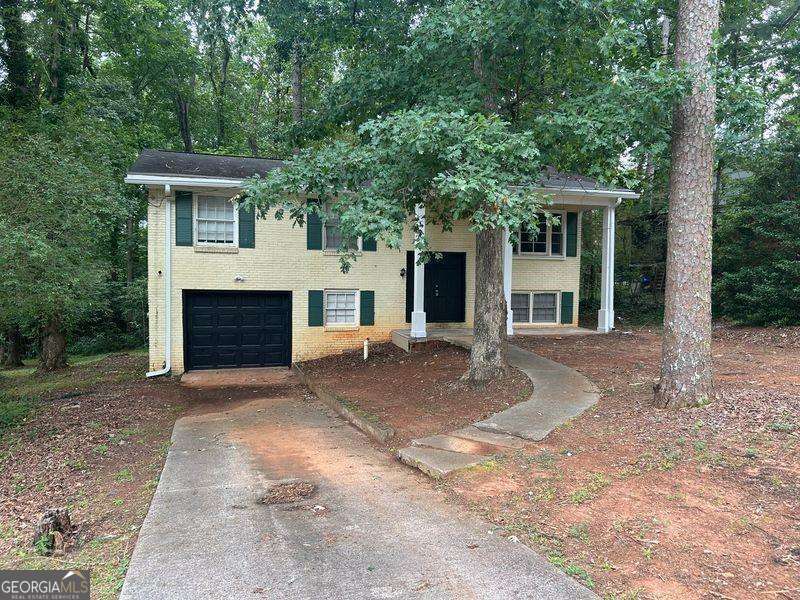 1615 Pine Glen Circle Property Photo 1