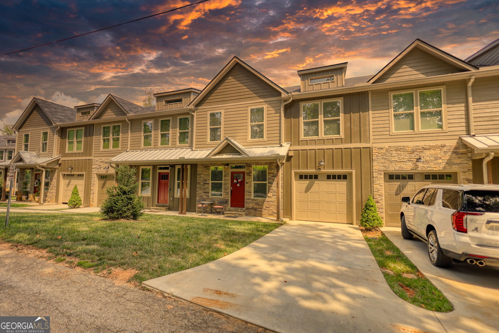 156 Smith Street Property Photo 1