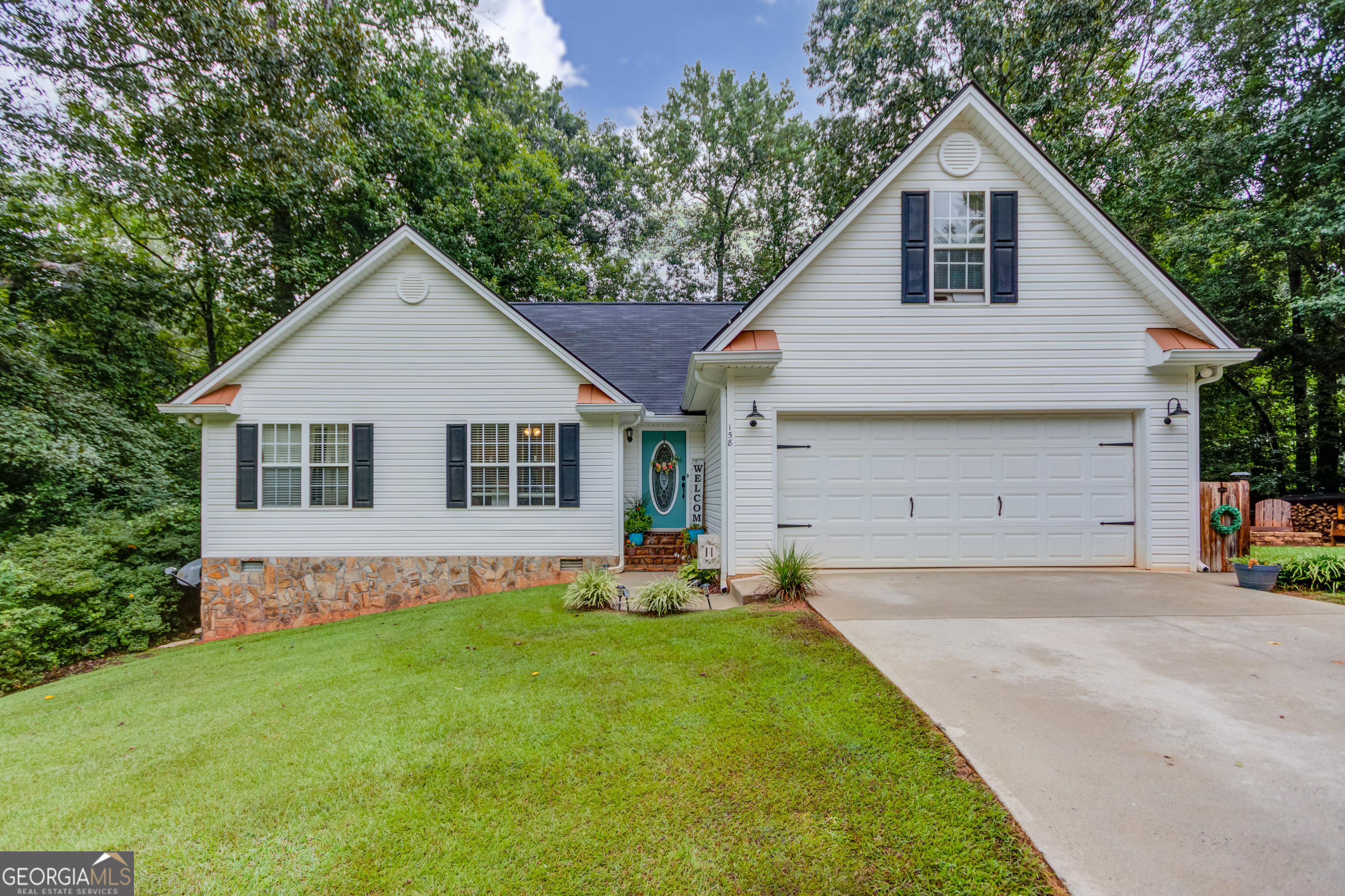 158 Sullivan Dr Property Photo 1