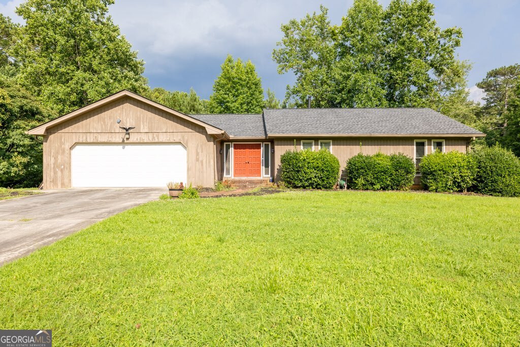 1382 Huntingford Drive Property Photo 1