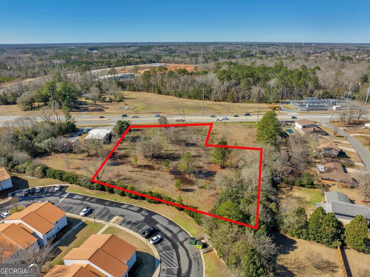 710 S Houston Lake Road Property Photo 2