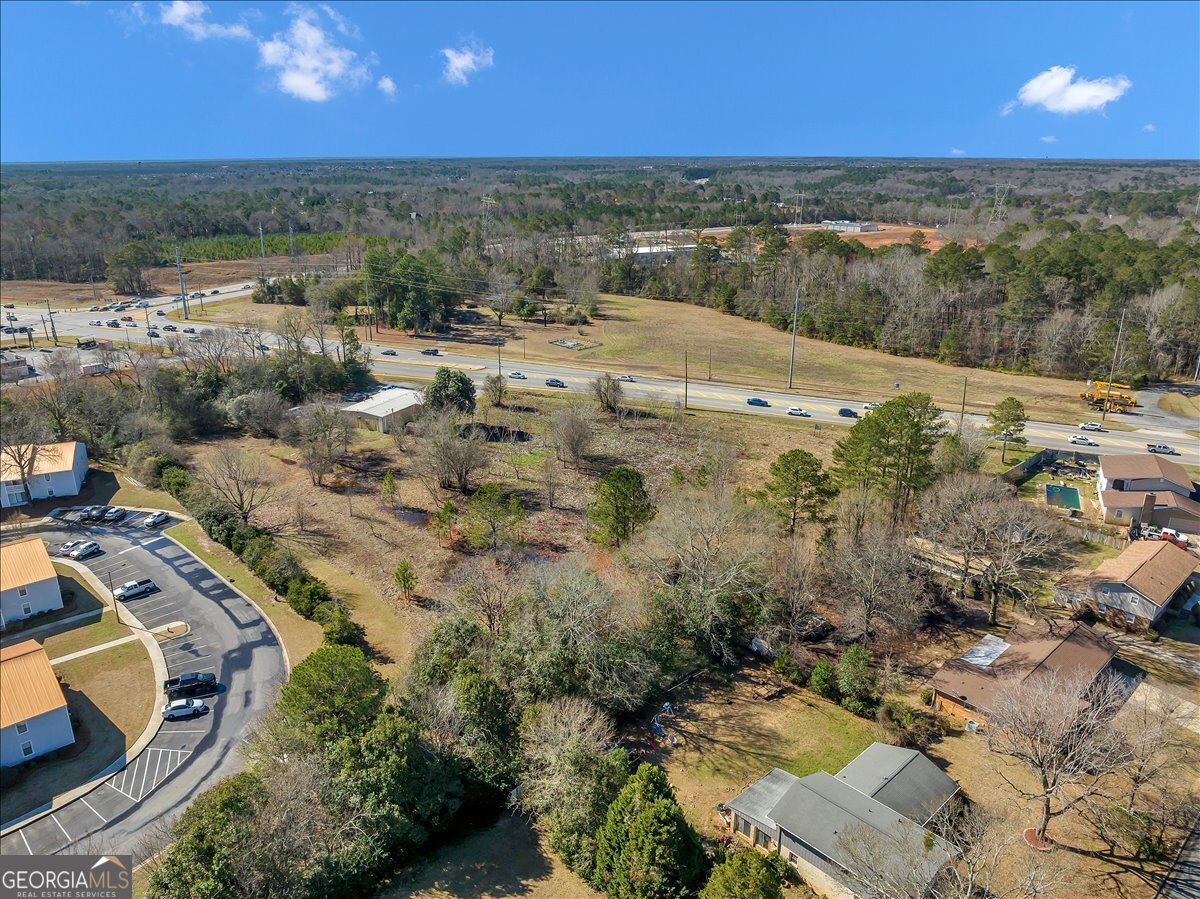 710 S Houston Lake Road Property Photo 7