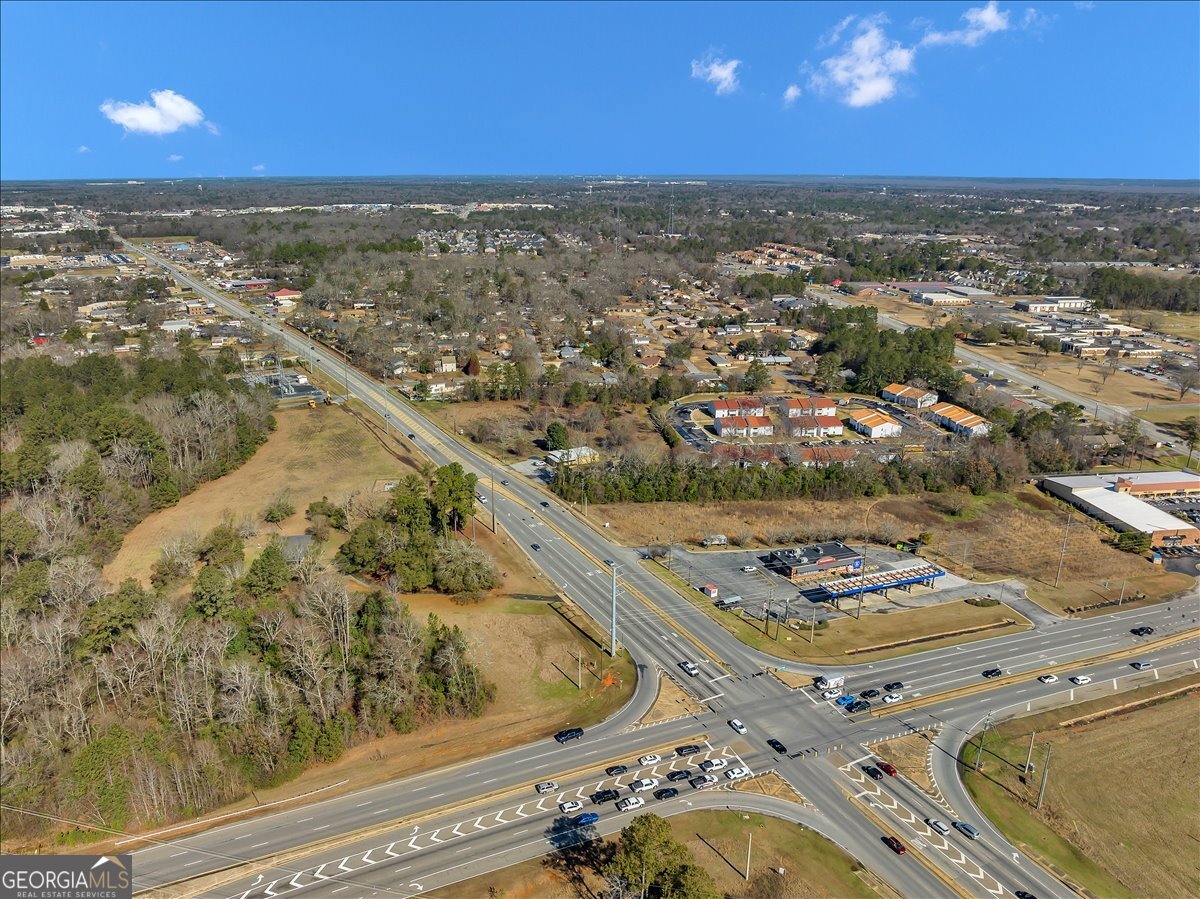 710 S Houston Lake Road Property Photo 13