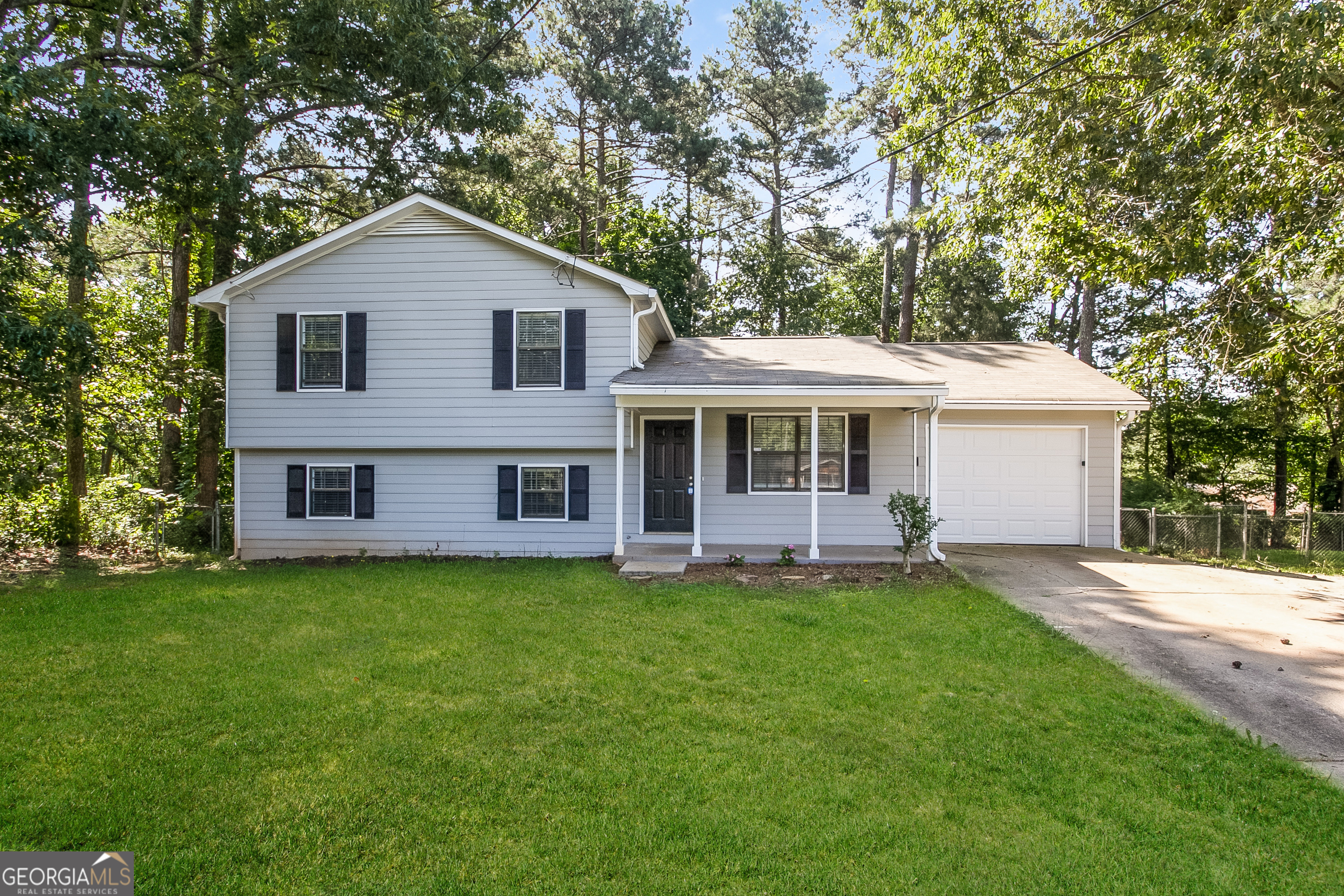 684 Lookout Court Property Photo 1