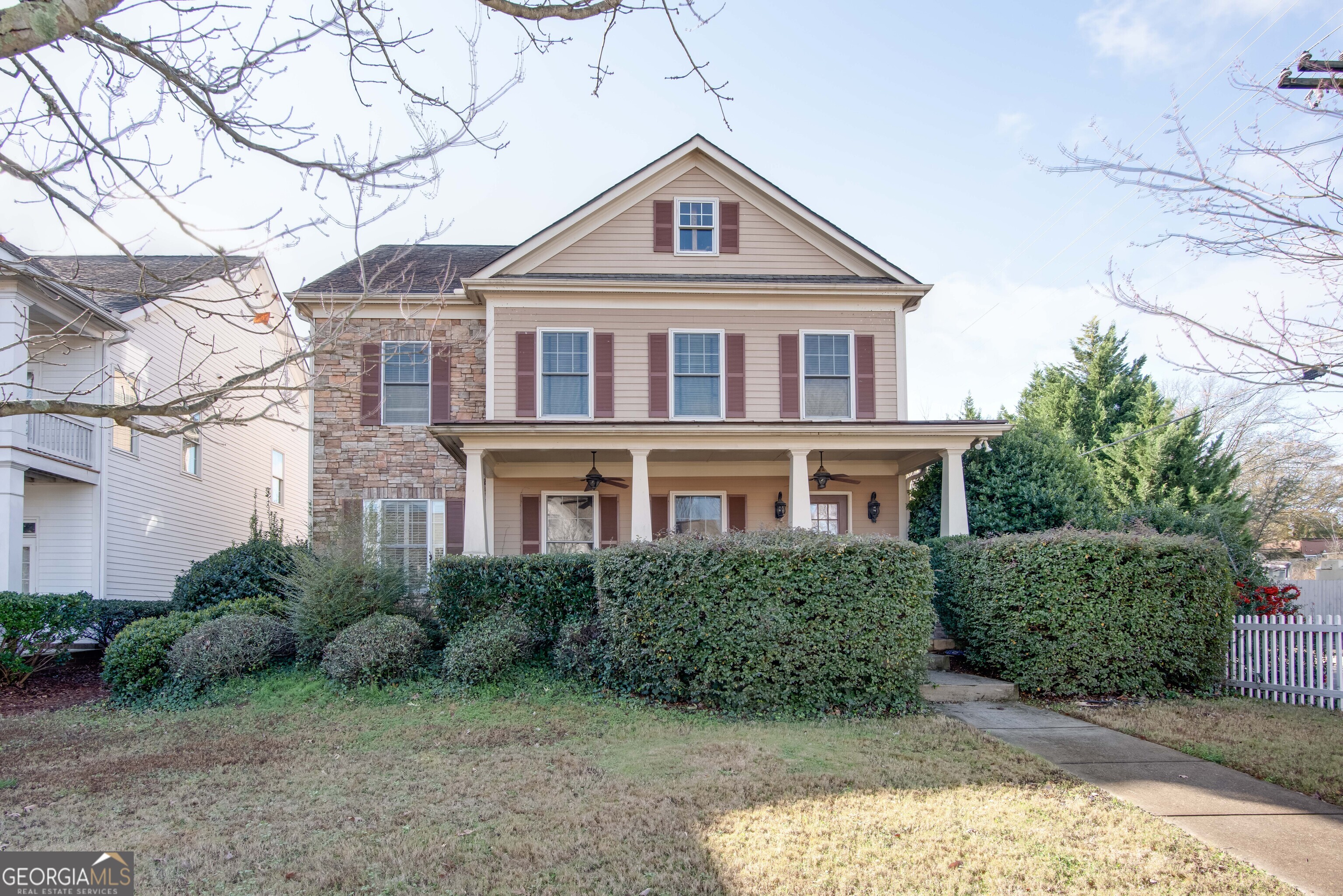 1655 Woodward Way Property Photo 1