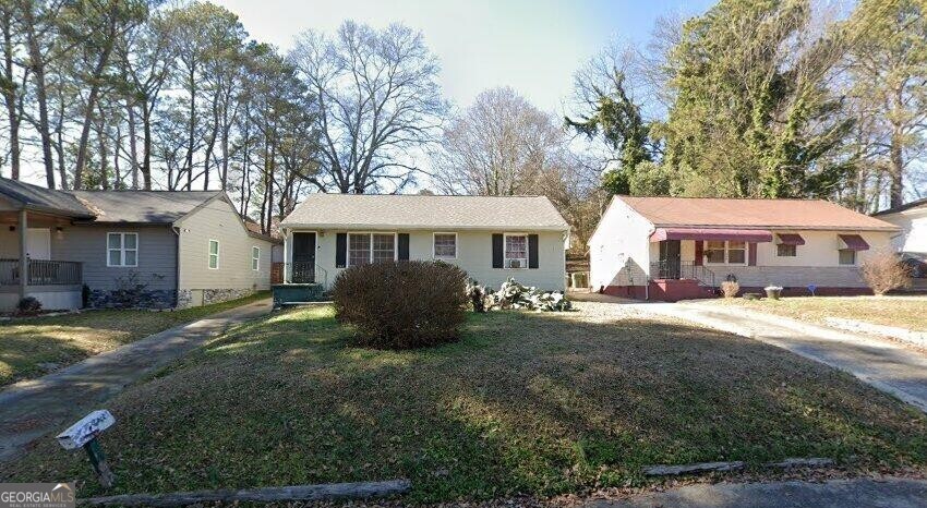 592 Center Hill Avenue Nw Property Photo 1
