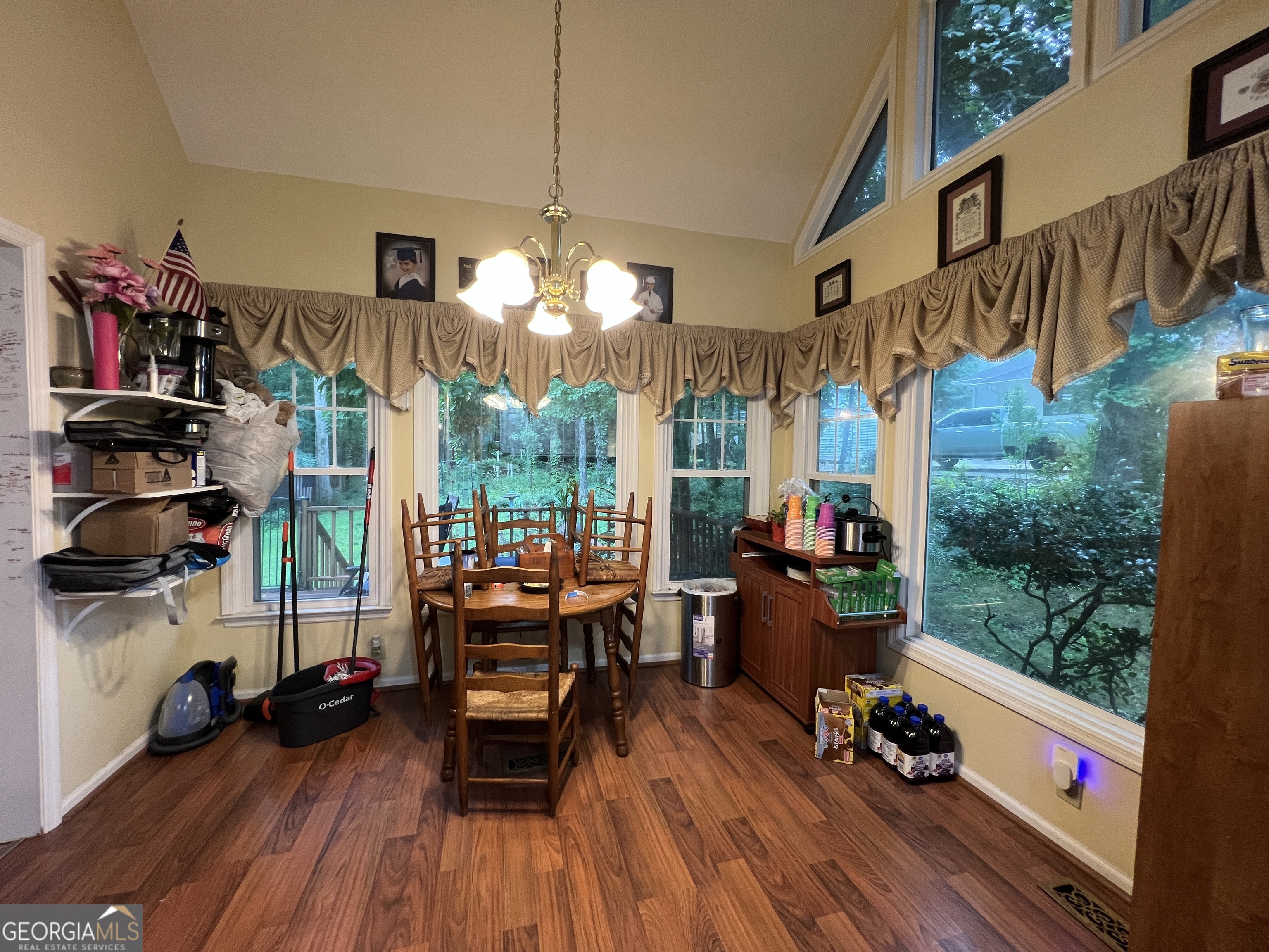 114 Taylor Len Drive Property Photo 14