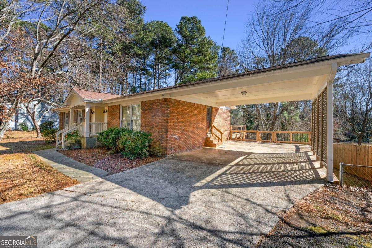 1900 Holly Springs Road Ne Property Photo 1