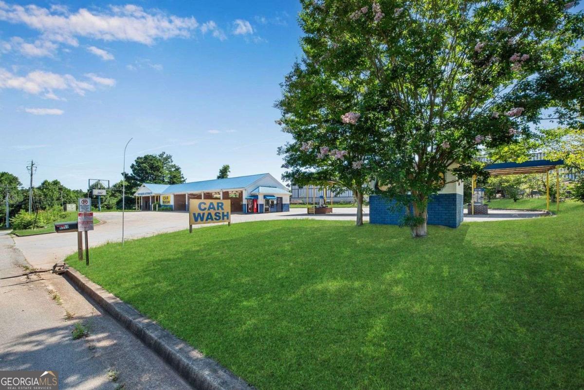 6580 Malone Road Property Photo 15