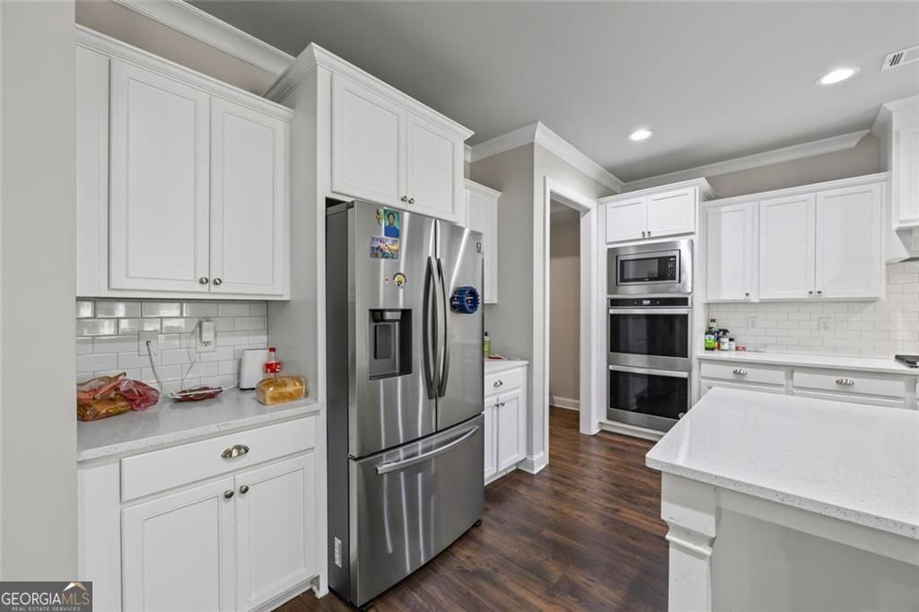 1830 Sauterne Drive Property Photo 4