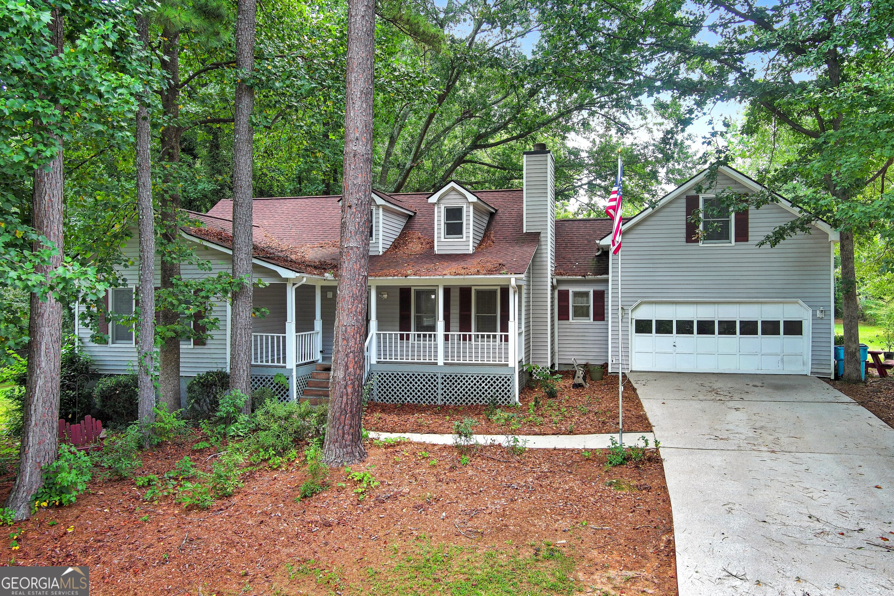 136 Crown Forest Drive Property Photo 1