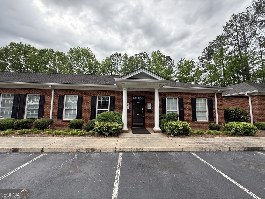 184 Jefferson Parkway # B Property Photo 2