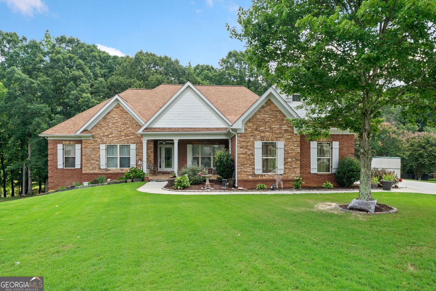 2200 Spruce Lake Drive Property Photo 1