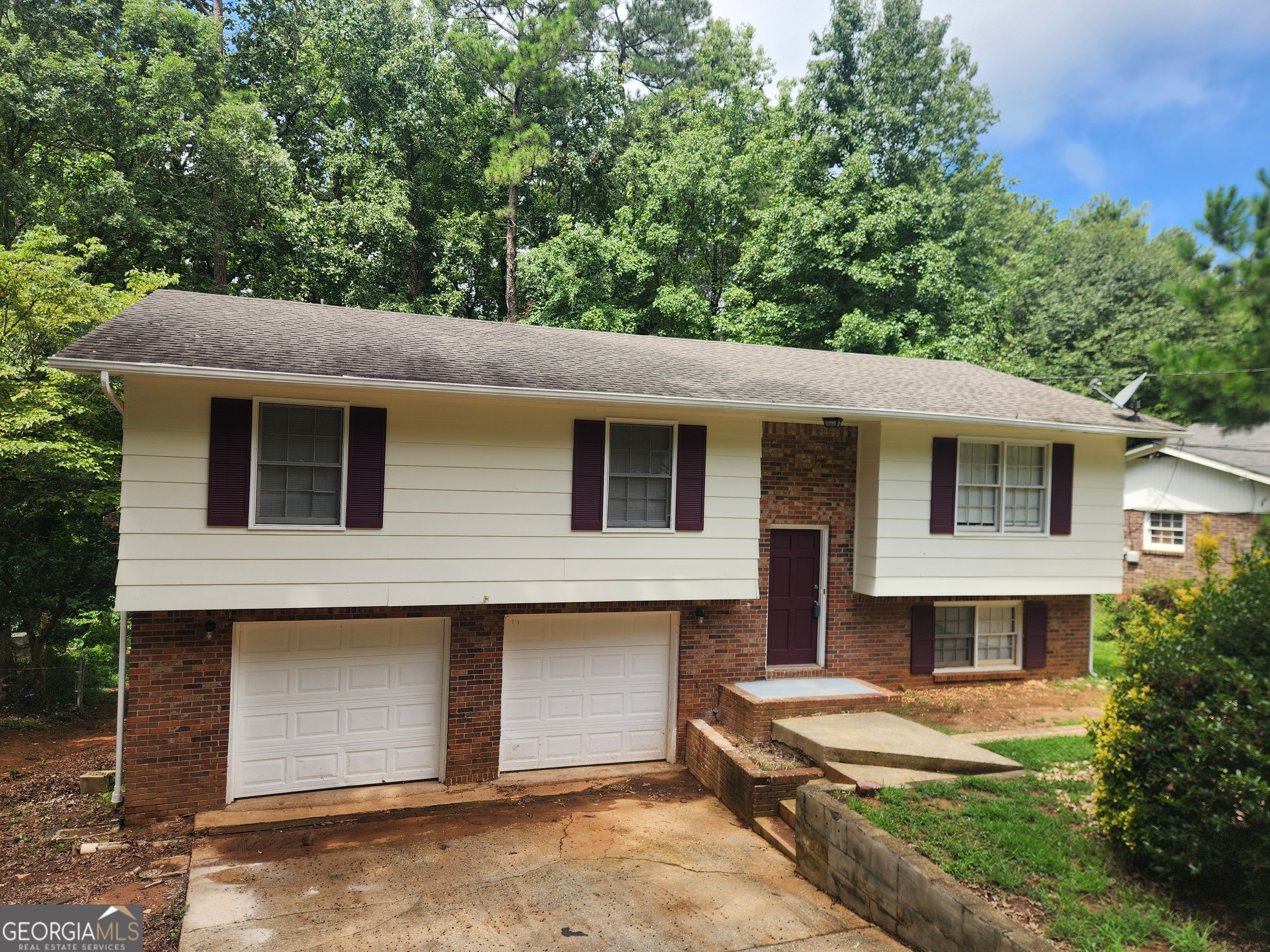 5775 Phillips Drive Property Photo 1