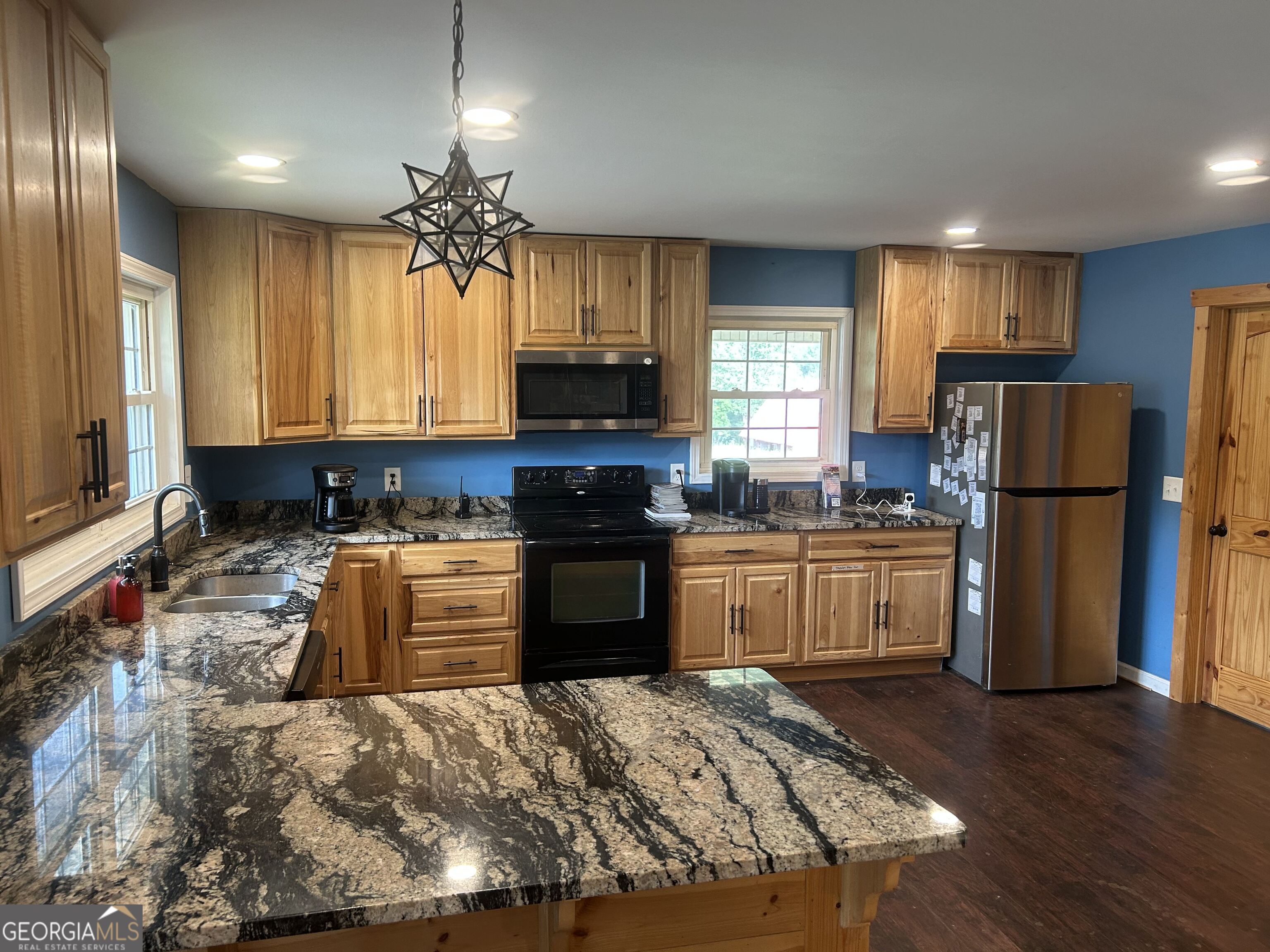 4039 Highway 19 N Property Photo 7
