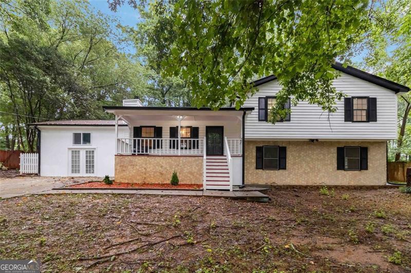 488 Russell Property Photo 1