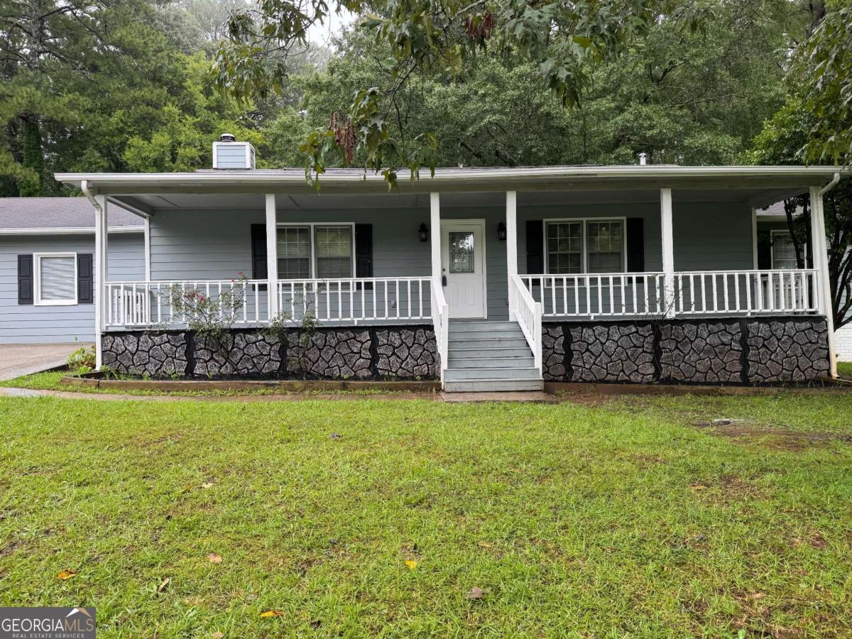155 Davis Road Property Photo 1