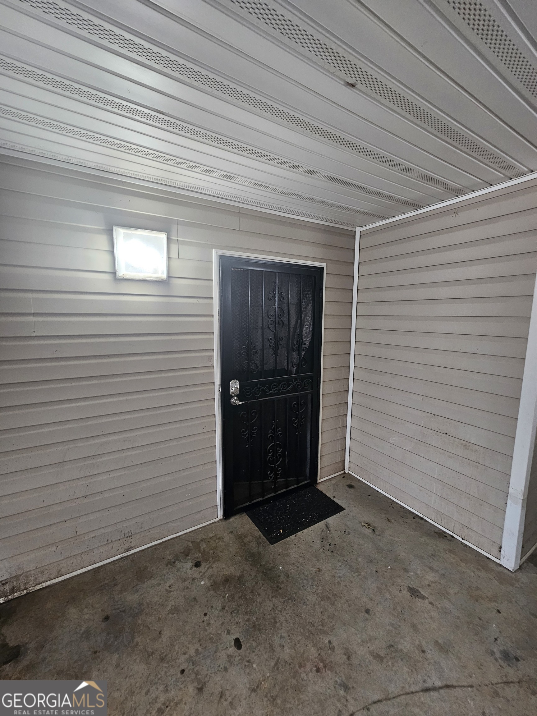 6101 Waldrop Place Property Photo 1