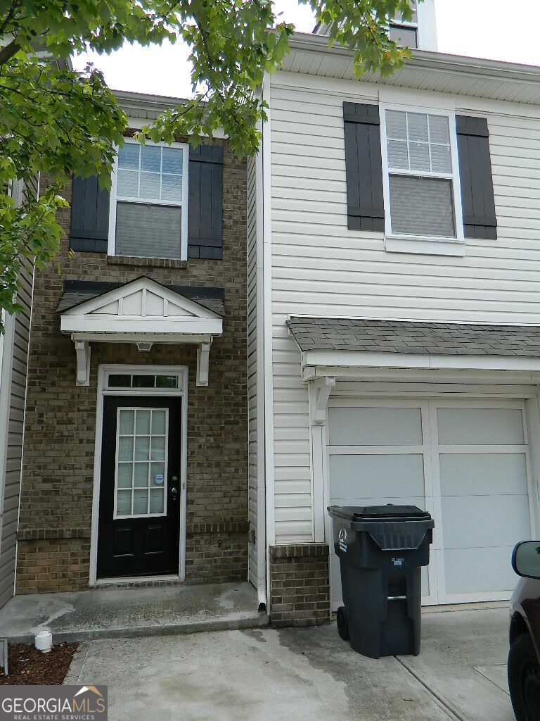 2193 Executive Drive Property Photo 1