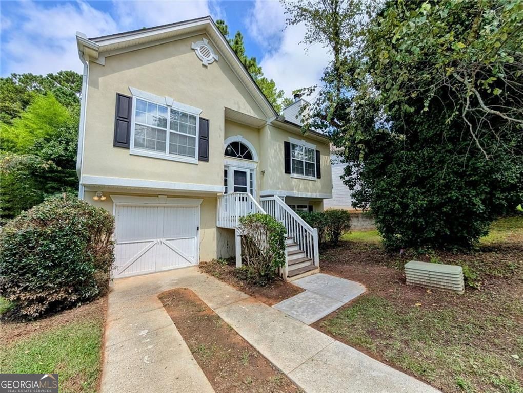 5827 Highgrove Drive Property Photo 1
