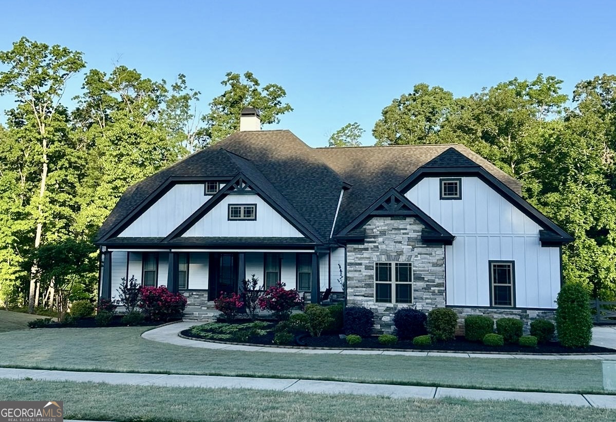 207 Blue Point Parkway Property Photo 1
