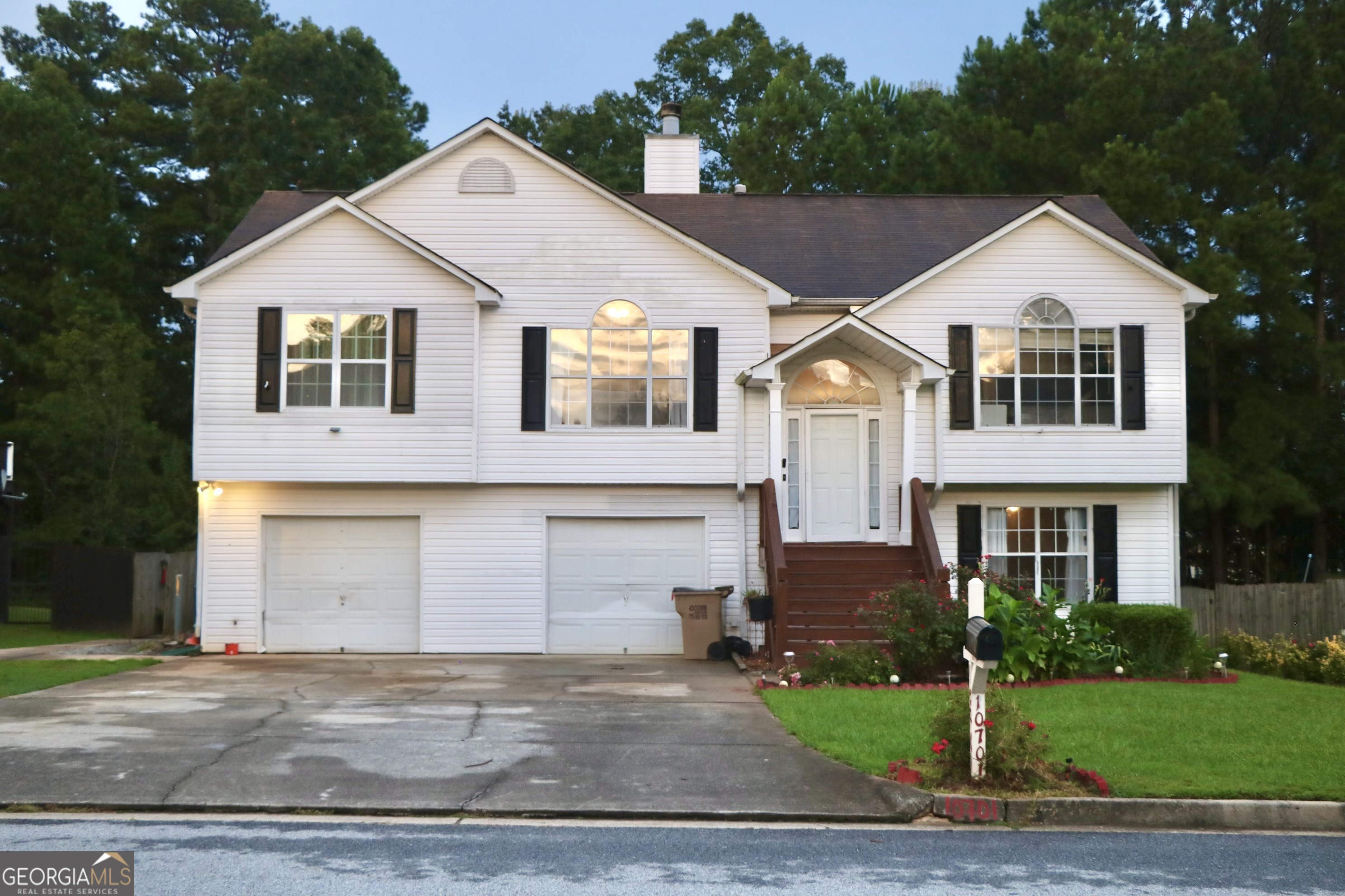 10701 Barberry Drive Property Photo 1