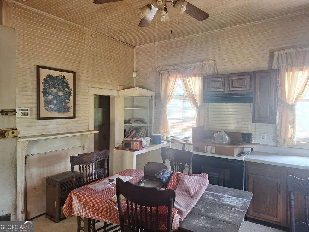 880 Sellers Road Property Photo 8