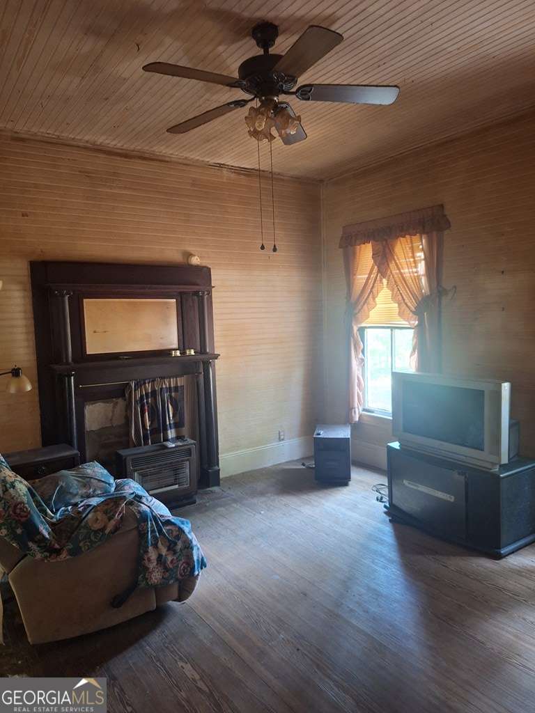 880 Sellers Road Property Photo 13