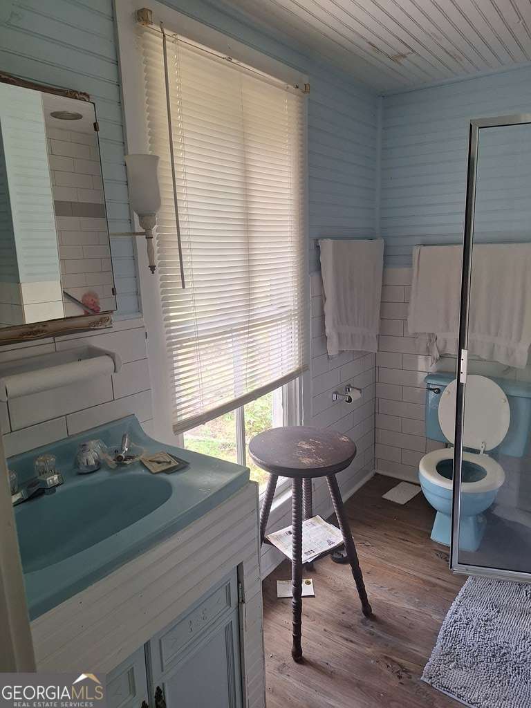 880 Sellers Road Property Photo 23