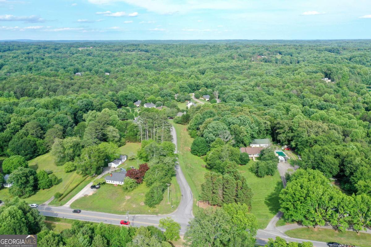 3614 Creekstone Drive Property Photo 4