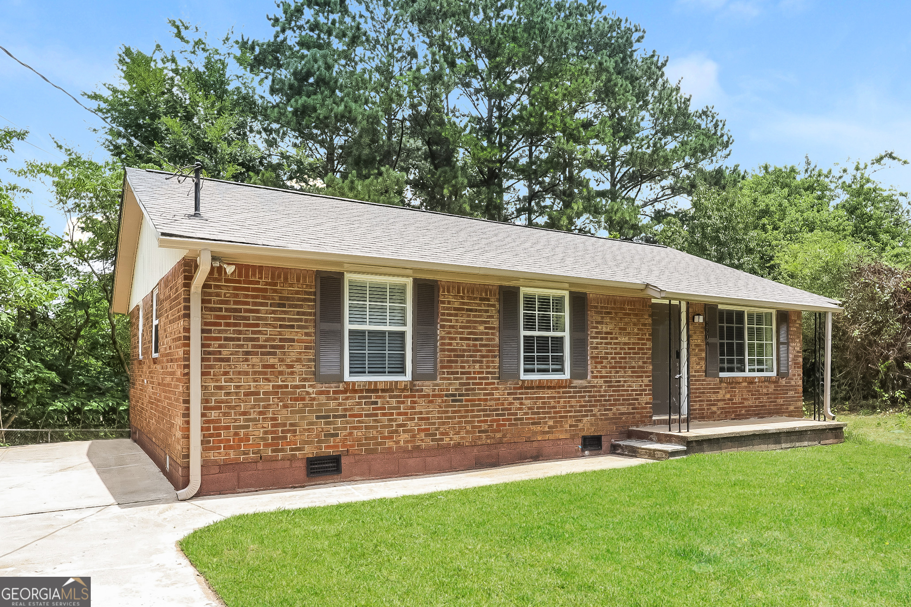 8904 Channing Drive Property Photo 1