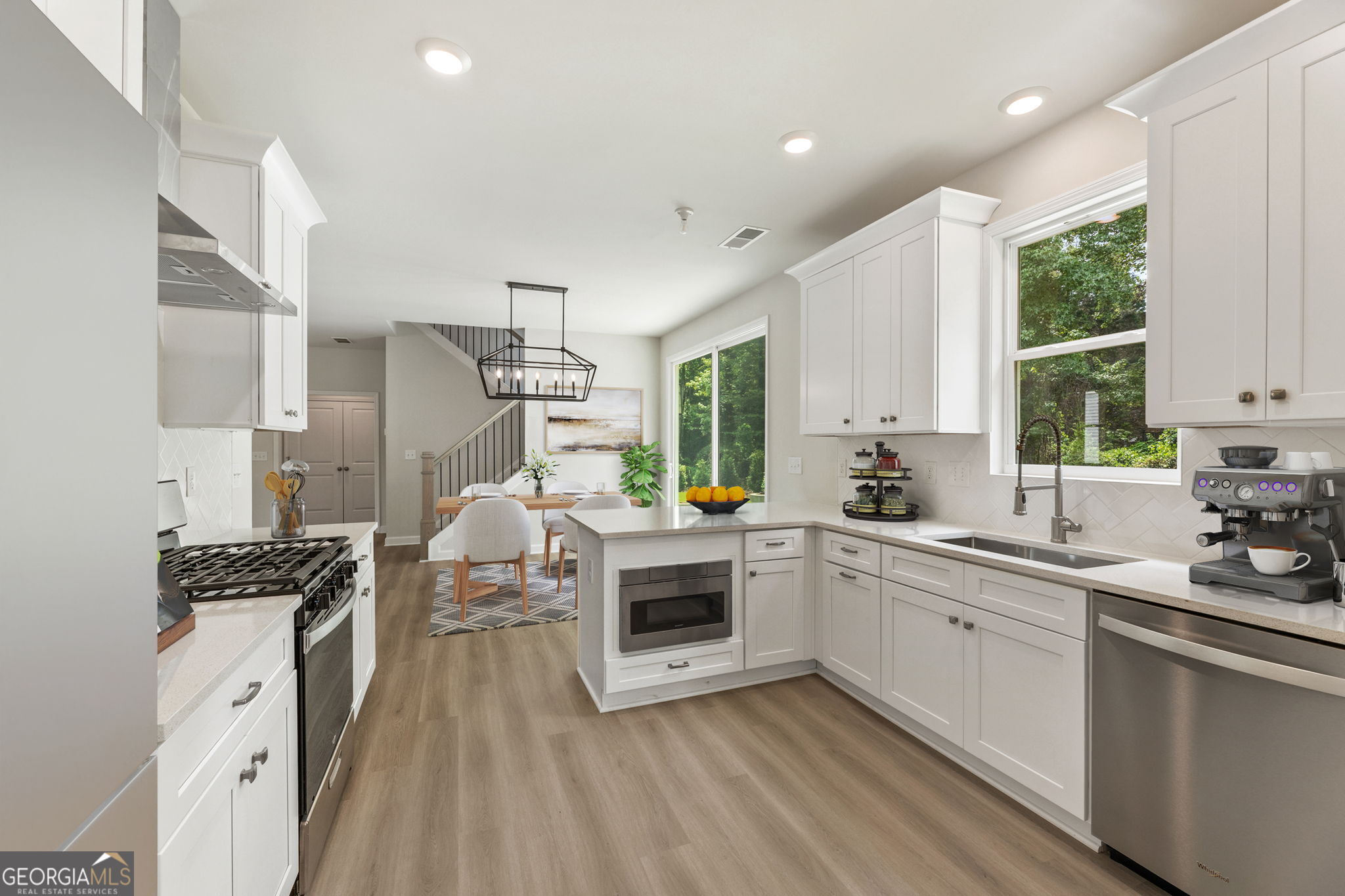 3846 Cottage Circle Property Photo 6