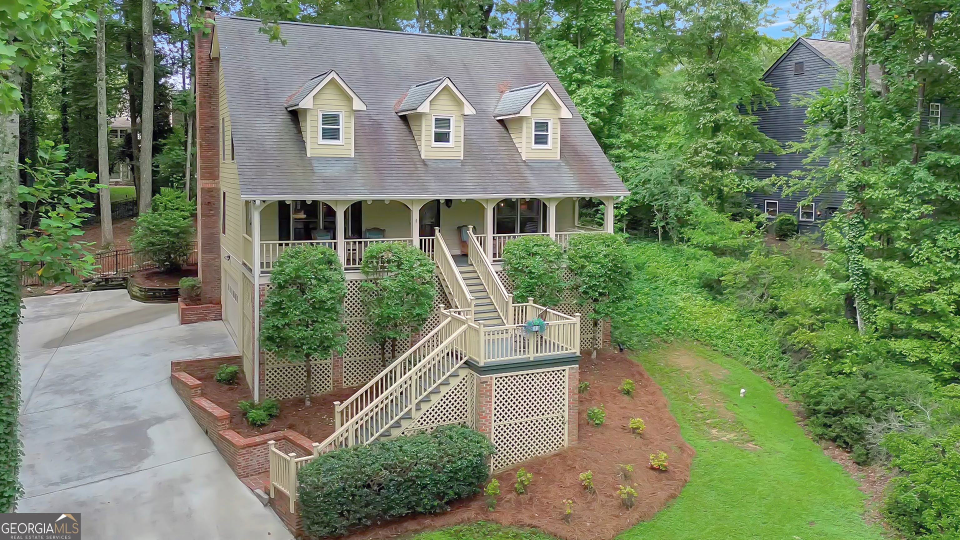 202 Creek Bed Court Property Photo 1