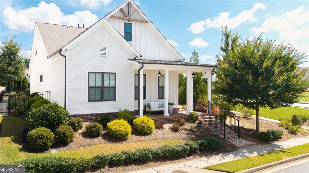 302 Mcdaniel Place Property Photo 1