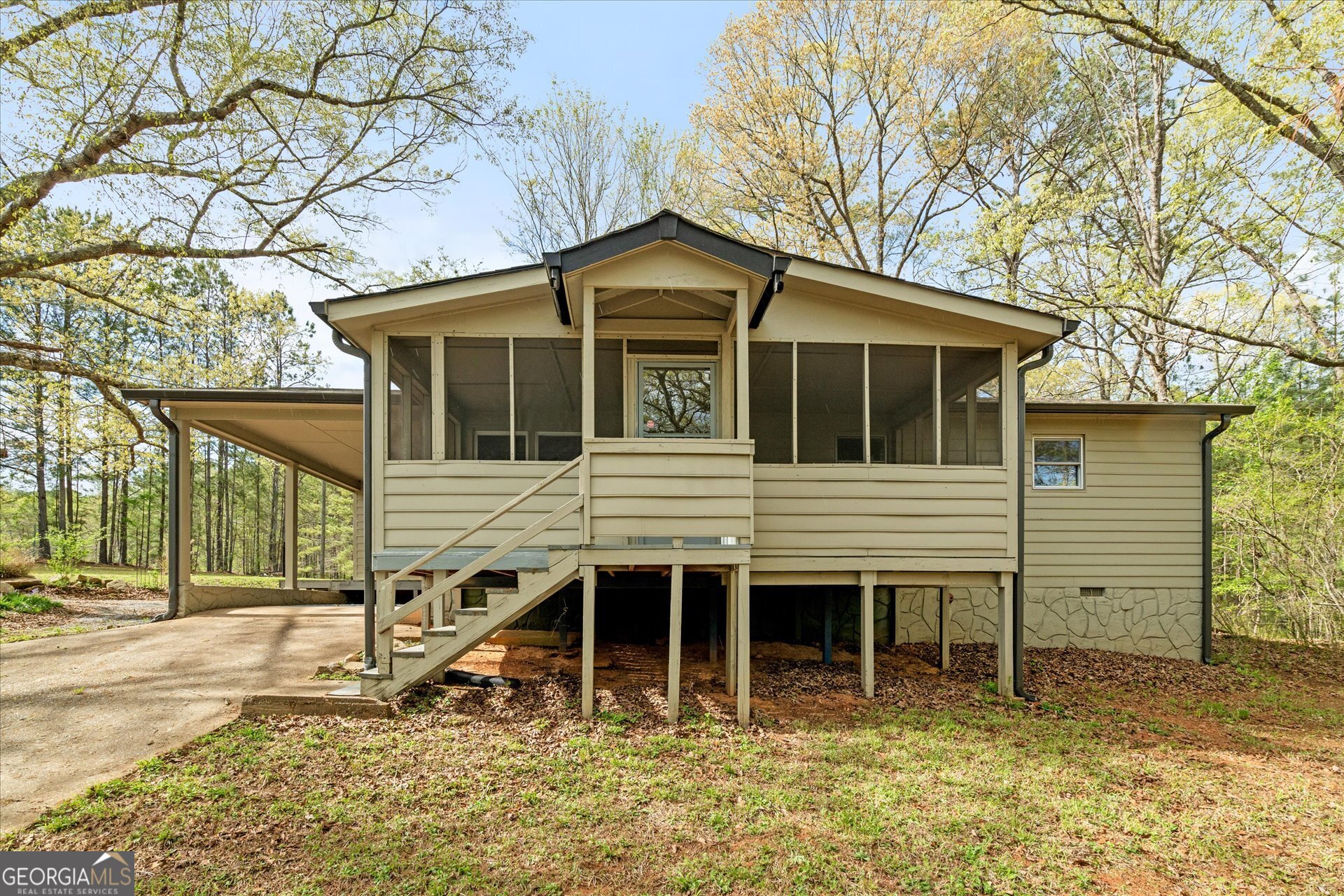 5026 Daniell Mill Road Property Photo 1