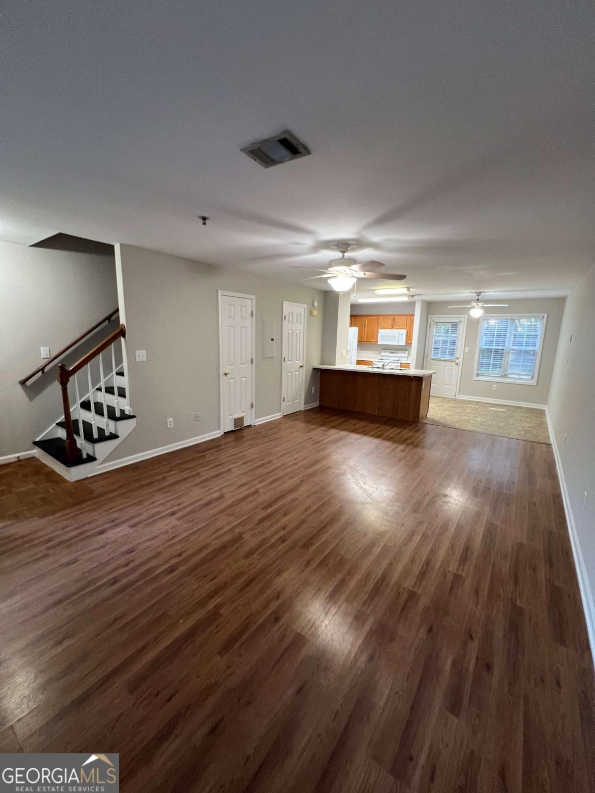 637 Huntington Road # B1 Property Photo 5