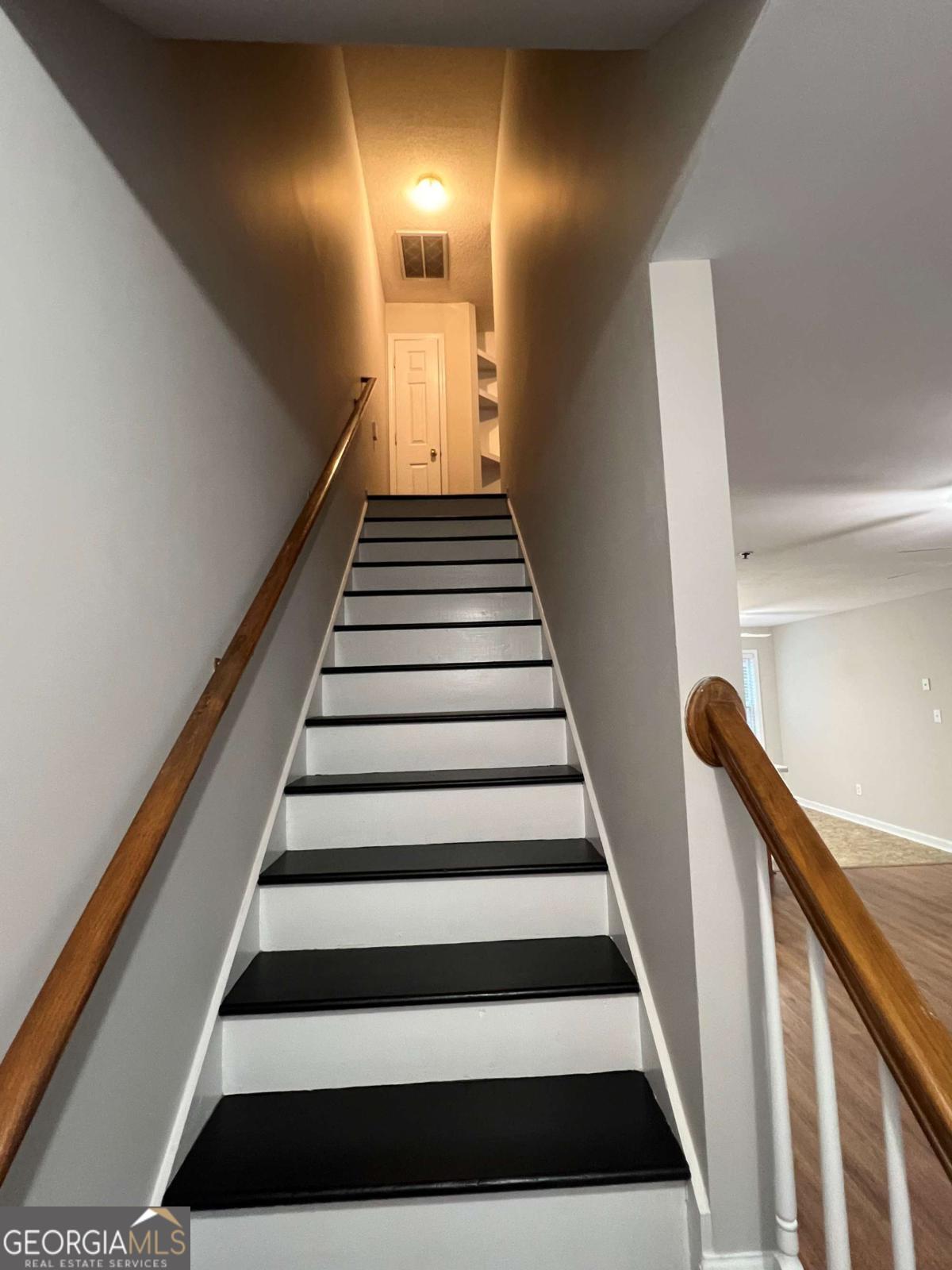 637 Huntington Road # B1 Property Photo 12