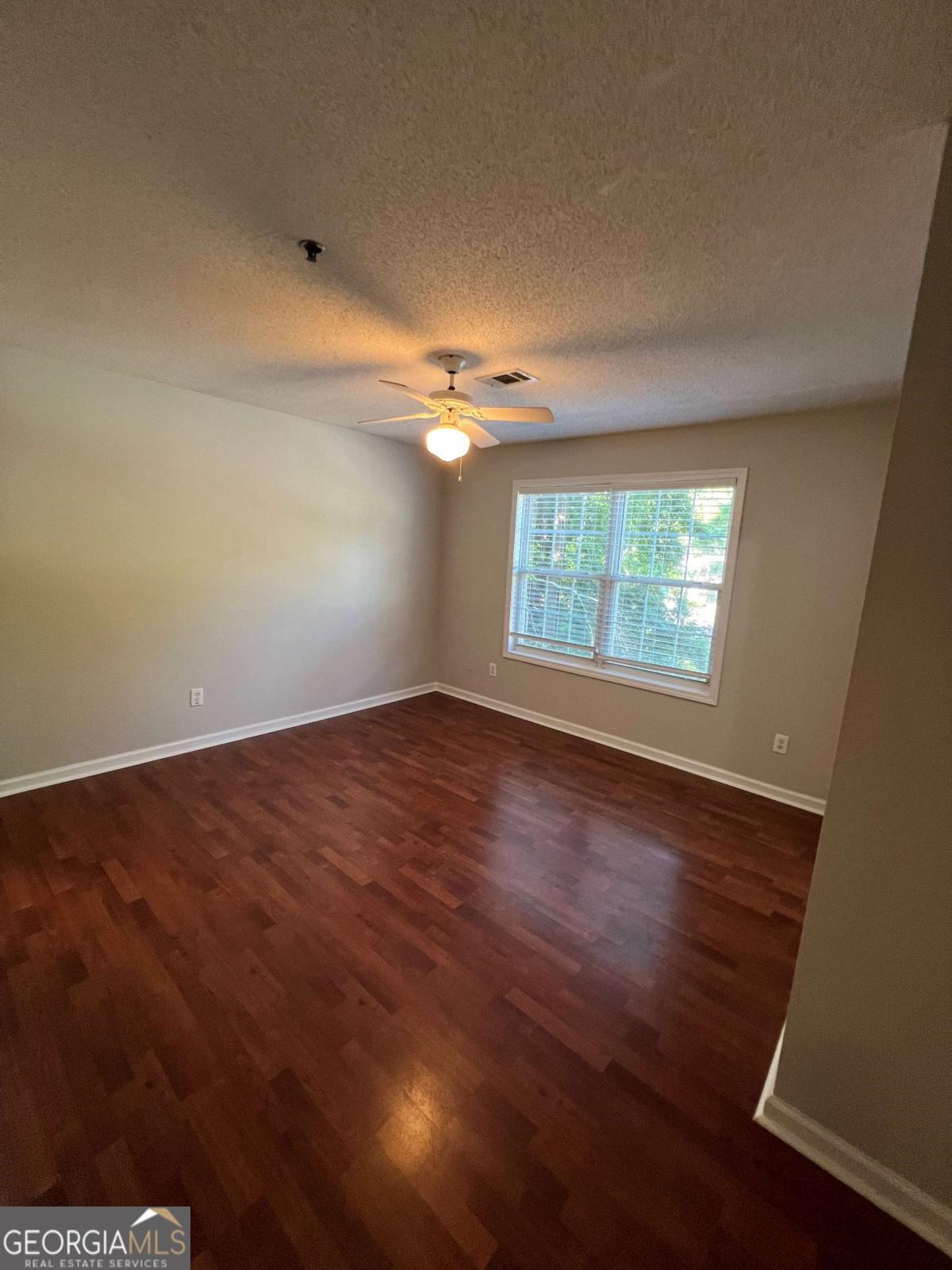 637 Huntington Road # B1 Property Photo 14