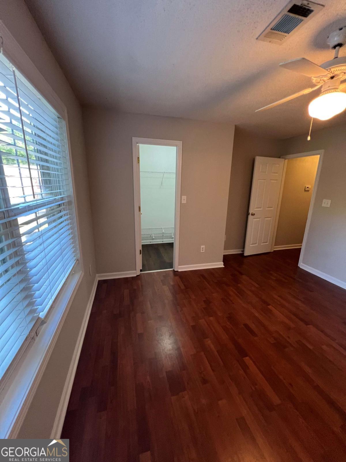 637 Huntington Road # B1 Property Photo 15