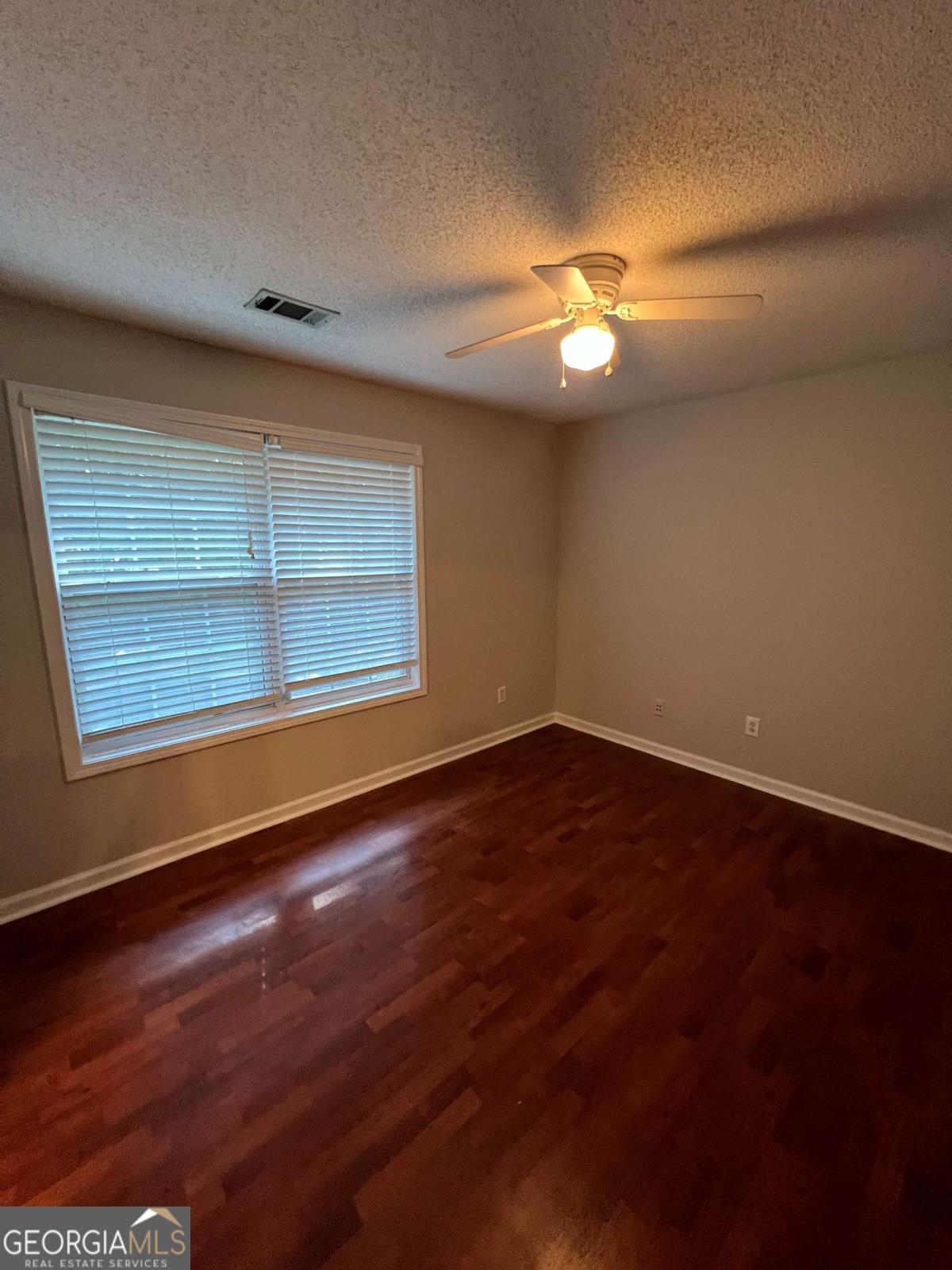 637 Huntington Road # B1 Property Photo 17
