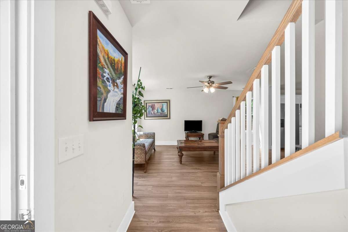 6425 Dogwood Way Property Photo 7