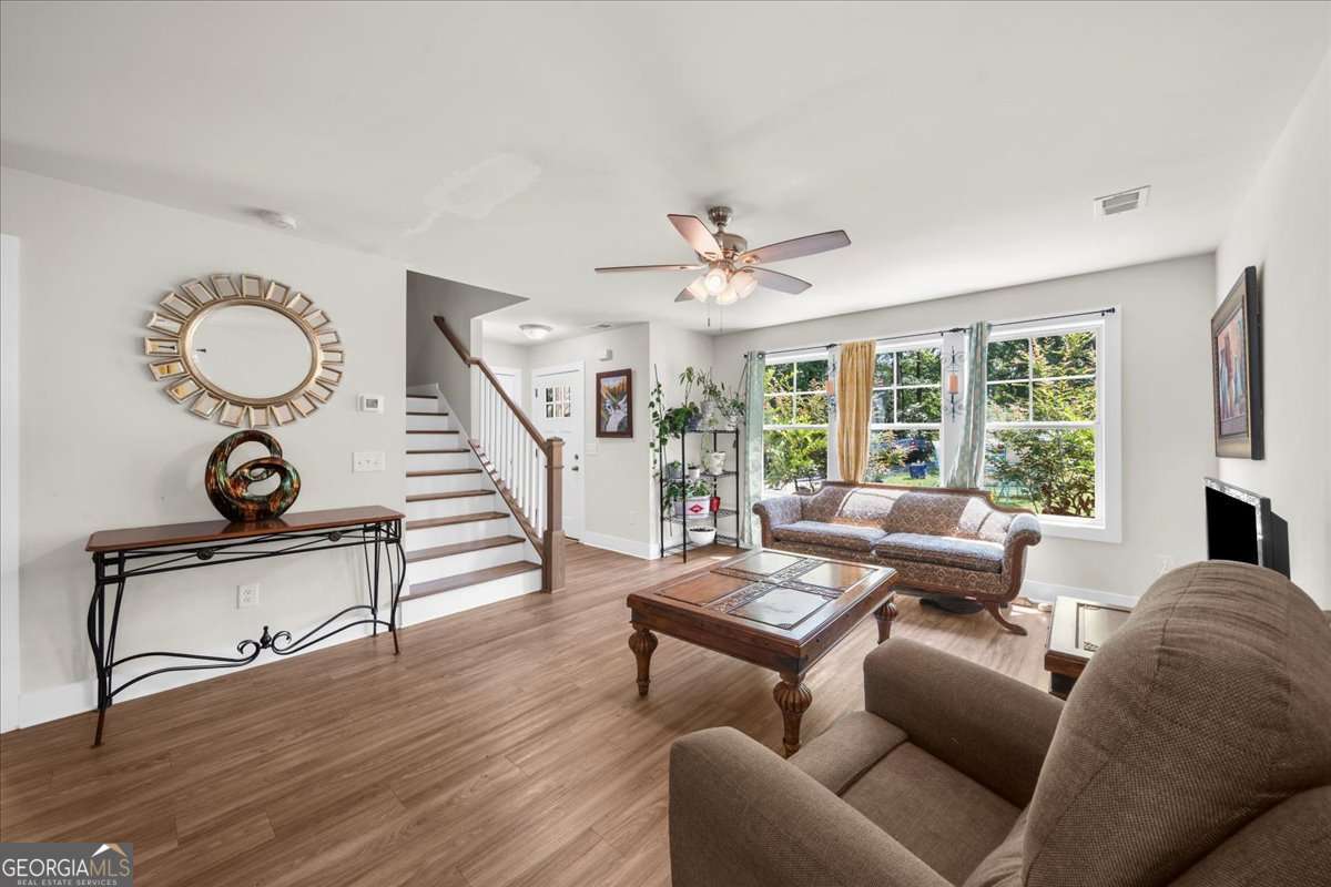 6425 Dogwood Way Property Photo 11