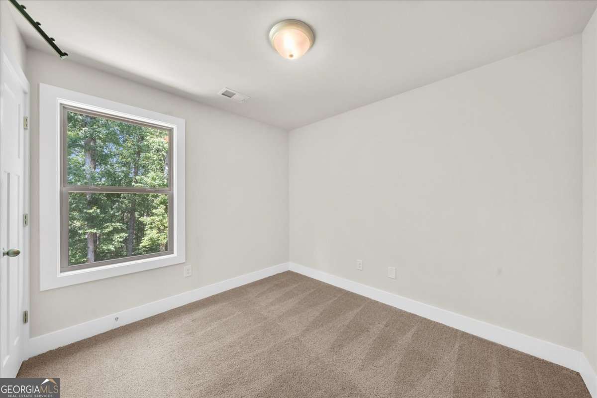 6425 Dogwood Way Property Photo 33