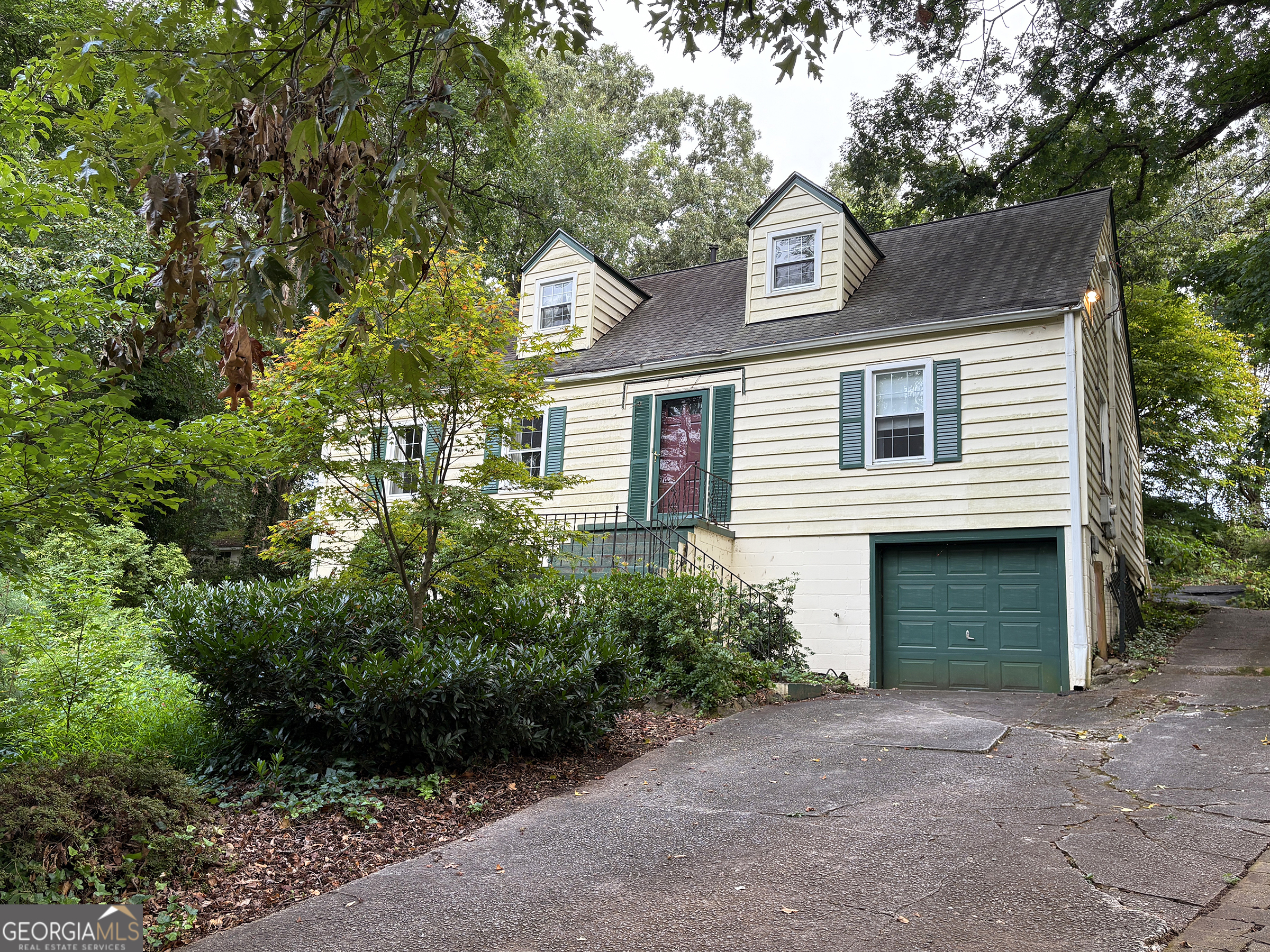2523 Midway Road Property Photo 1