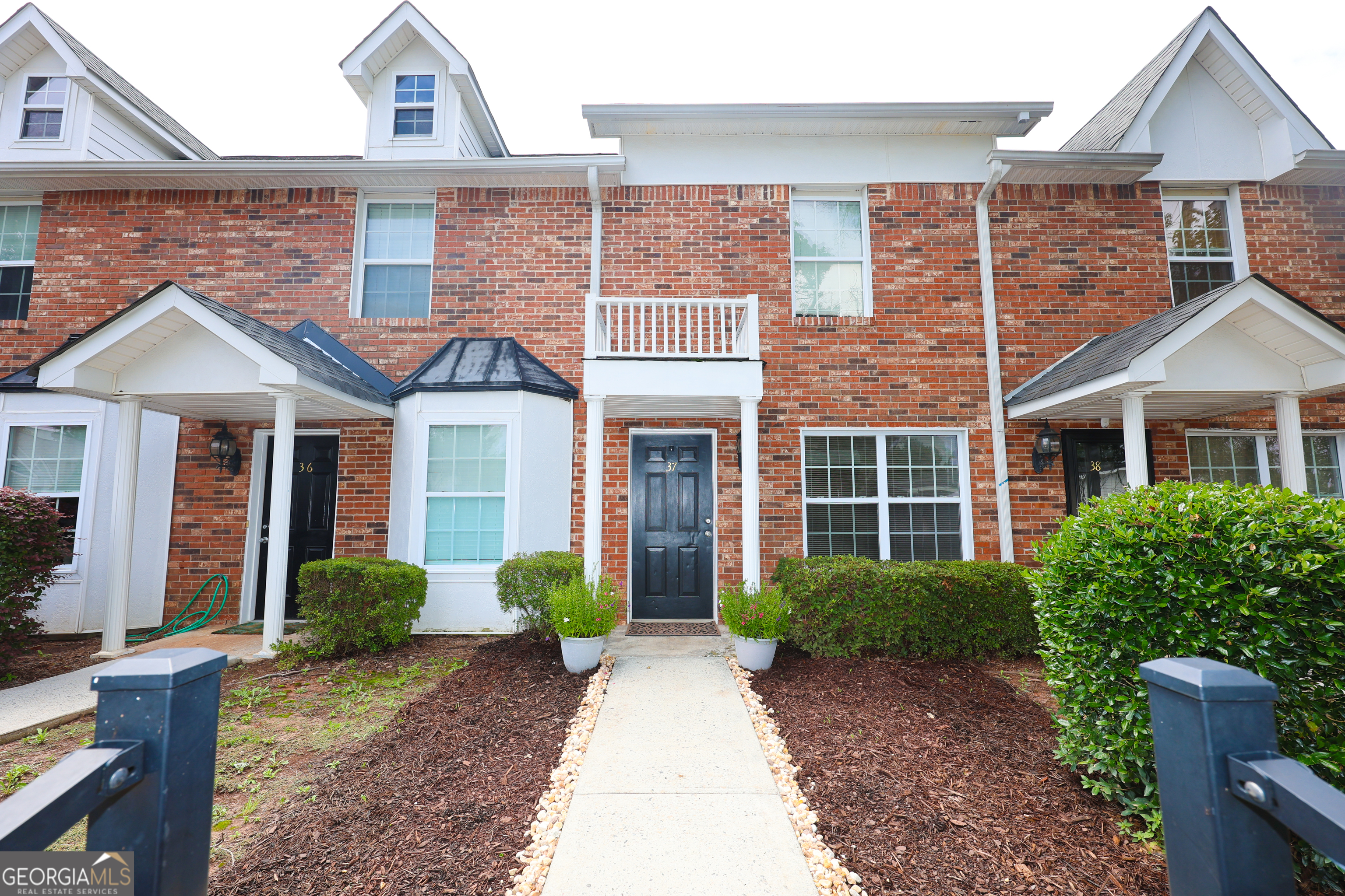 37 Intown Place Property Photo 1