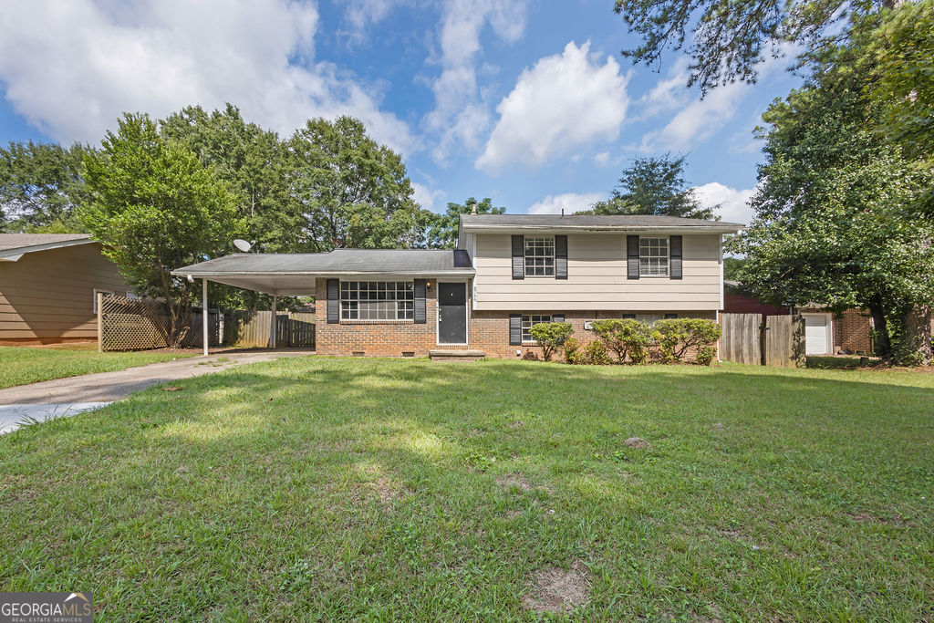 8766 Homewood Court Property Photo 1