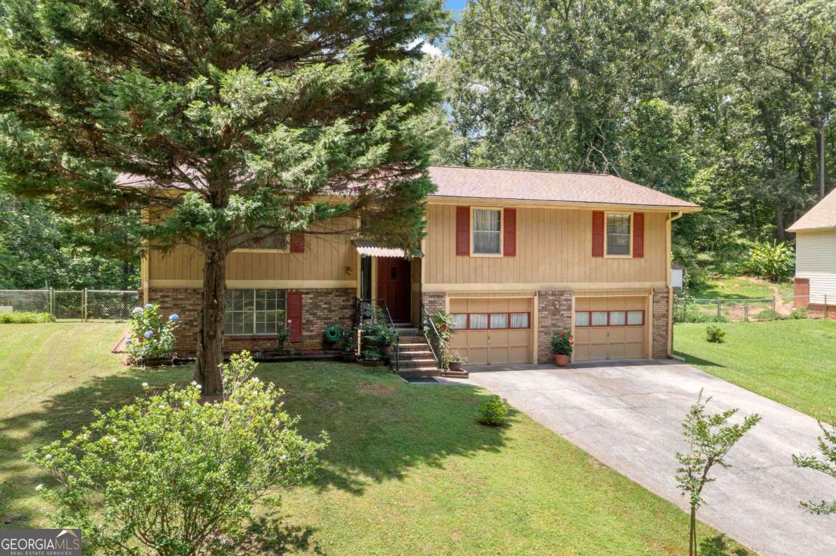 3838 Chattahoochee Drive Property Photo 1