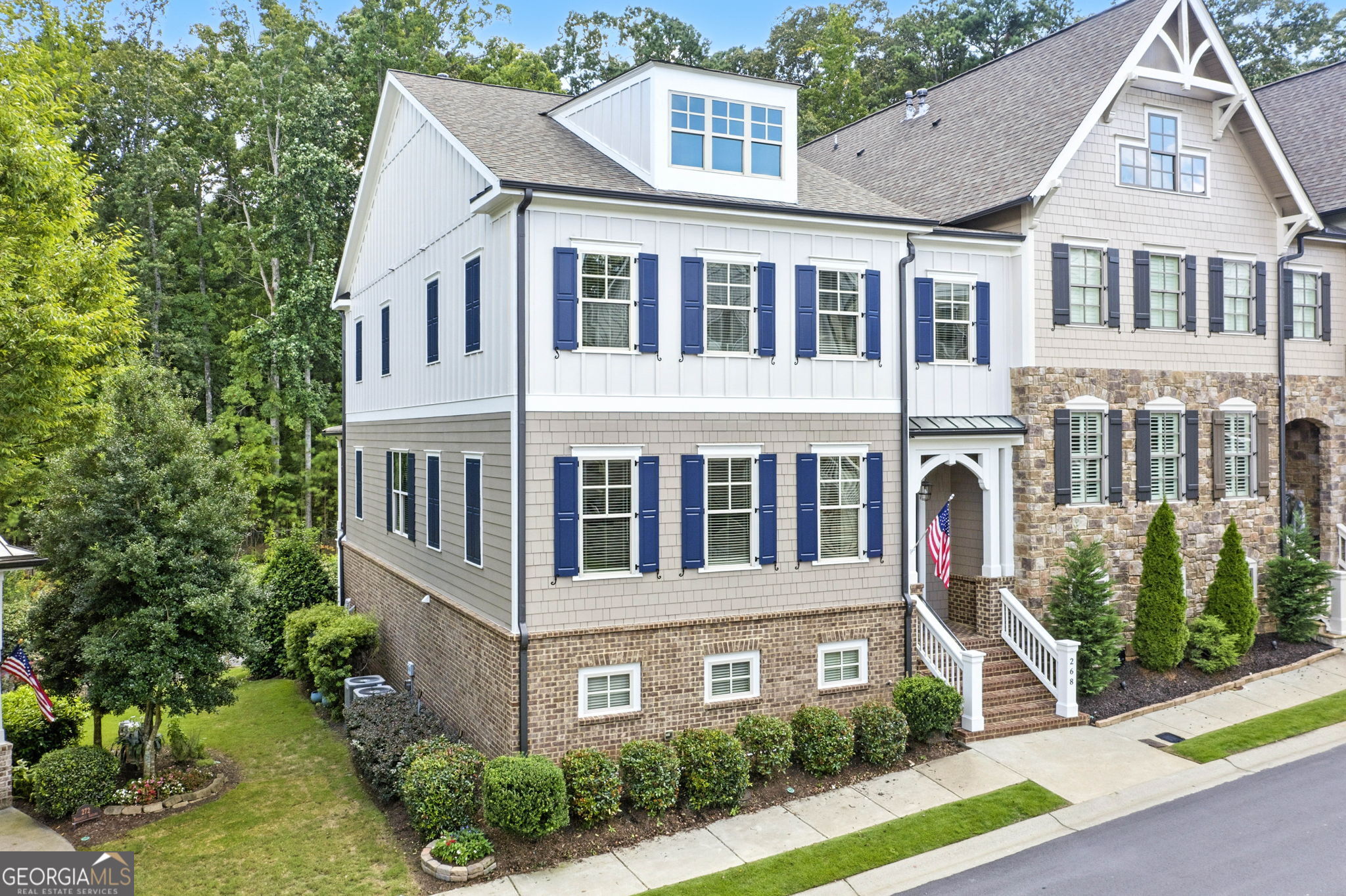 268 Trecastle Square Property Photo 1